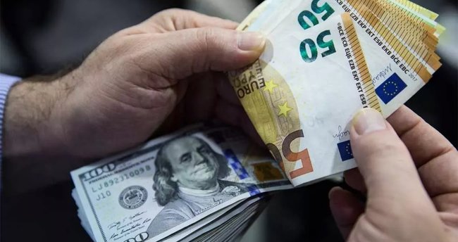 20 yıl sonra bir ilk: Euro/Dolar paritesi eşitlendi