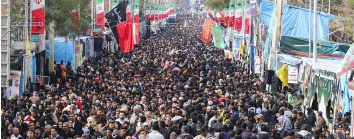 İran'ın Kerman eyaletinde Şehit Süleymani'nin yıldönümü törenine terör