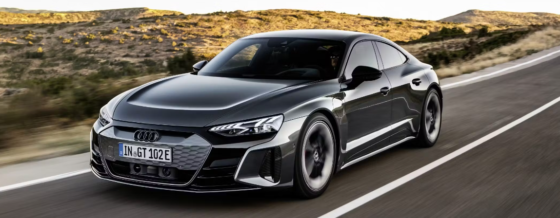 2025 Audi e-tron GT kapağı açıyor 