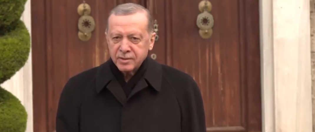 Cumhurbaşkanı Recep Tayyip Erdoğan bayram namazını Ayasofya'da kıldı, vatandaşlarla bayramlaştı