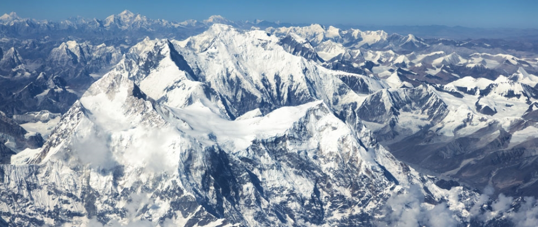 Dünyanın en yüksek dağı nedir?