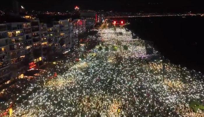 İzmir'de tarihi görüntü! 100. yıla görkemli kutlama: Fotoğraflar geldi, sonu görünmüyor