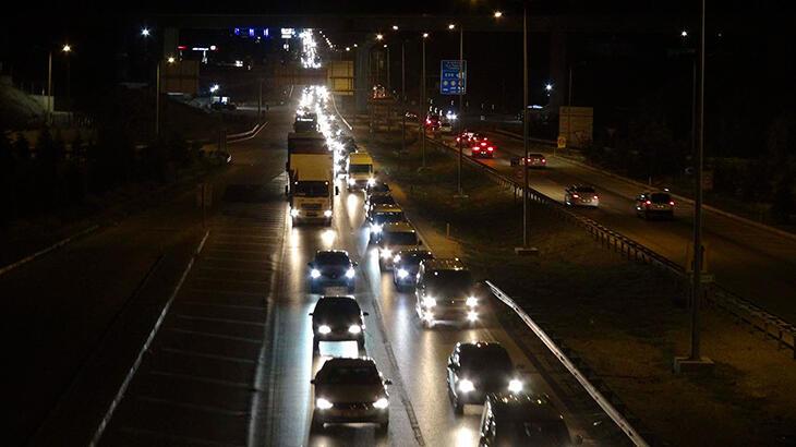 'Kilit kavşak' Kırıkkale'de trafik durma noktasına geldi