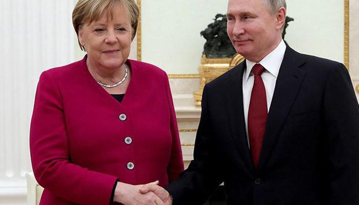 Merkel'den çok konuşulacak Putin itirafı! 'Politik açıdan işiniz bitti mesajı verdi'