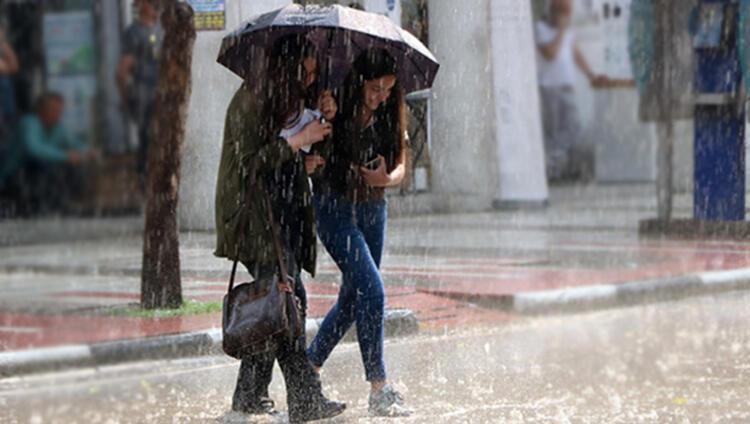 Meteoroloji'den İstanbul'a sarı kodlu uyarı! İlçeleri sayıp saat verdi