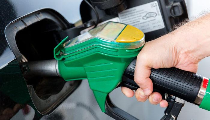 Son dakika: Akaryakıt fiyatlarında yeni gelişme! Benzine indirim geliyor! Motorin ise…